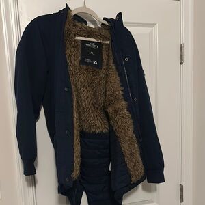 Hollister Blue and Brown Puffer Jacket with Warm Sherpa Lining